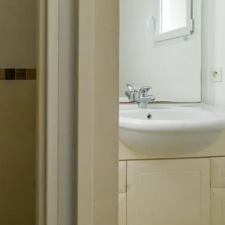 Maison De - Quartier Calme - 6 Personnes